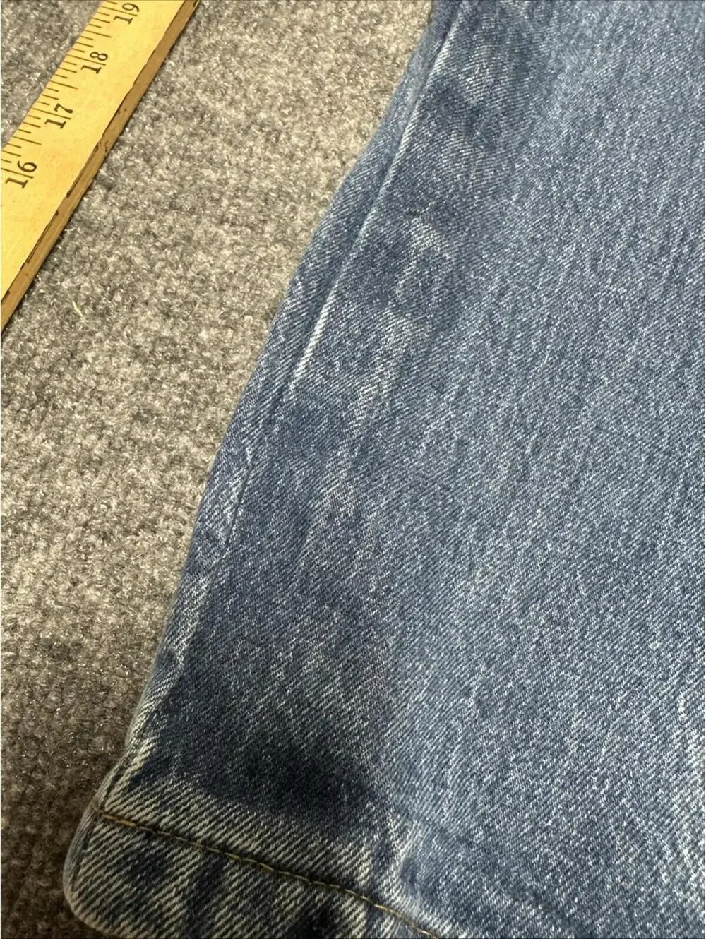 Levis 501 Original Fit Mens Jeans Blue Straight Leg Button Fly 38x30 Medium Wash